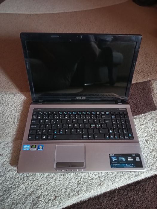 Laptop Asus i7 8gb ram windows 10 pro hdd500gb si placa invidia g forc