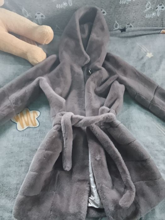 Продам шубу а хорошем состоянии,одевали пару раз.