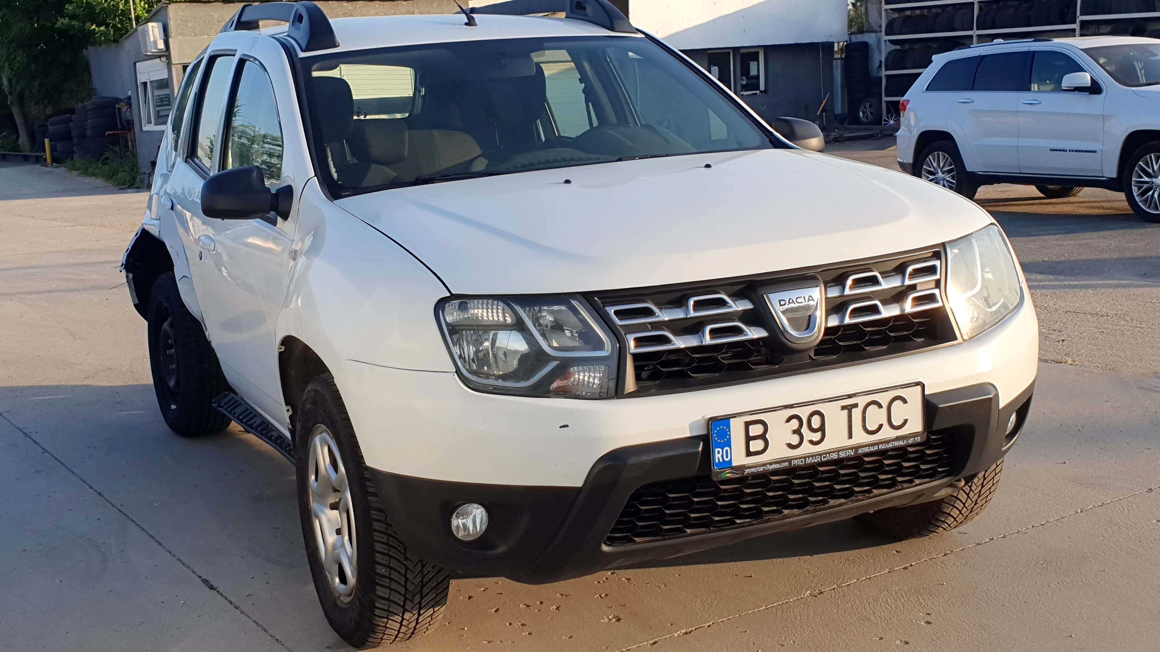 Dacia Duster 1.6i, 4x4, 2017, Aer conditionat - avariat
