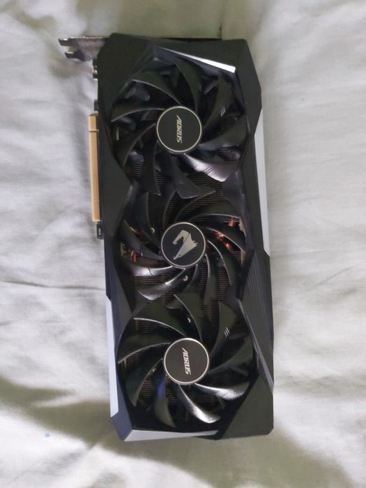 Vând placa video rtx 3070 aorus master