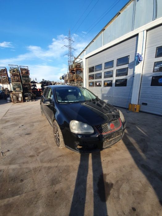 Golf 5/an 2005 / Dezmembrez/Dezmembram