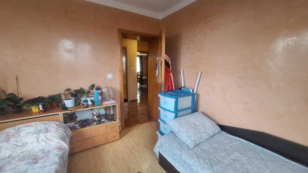 Продава се Къща в с. Вакарел, Област София-област - 188 кв.м за 852 €/кв.м - Снимка #4