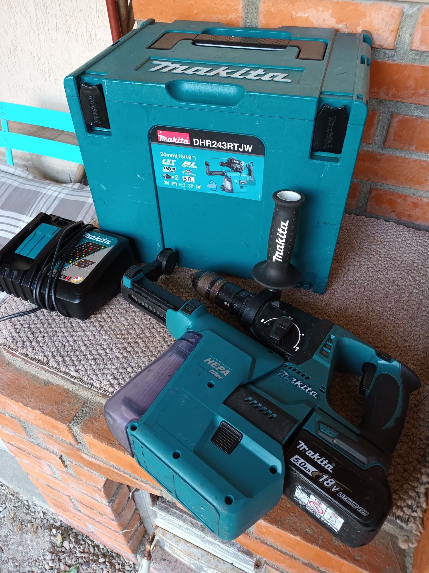 Rotopercutor makita 18v