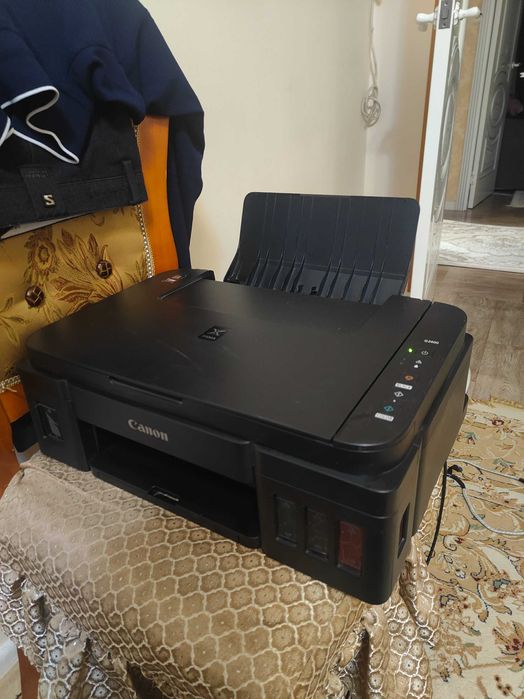 Продам Canon pixma g2400 мфу принтер