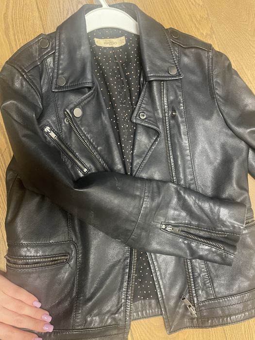 Кожено яке Mango