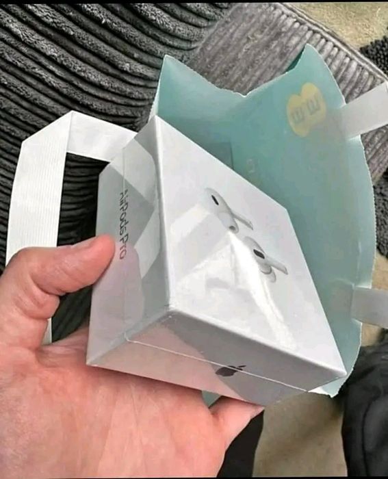 Airpods pro чисто нови