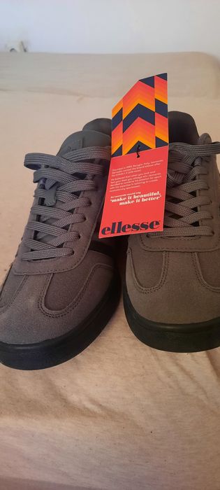 Vând adidasi ellese noi mărimea 42