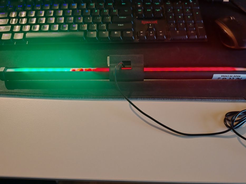 Lampa led pt monitor