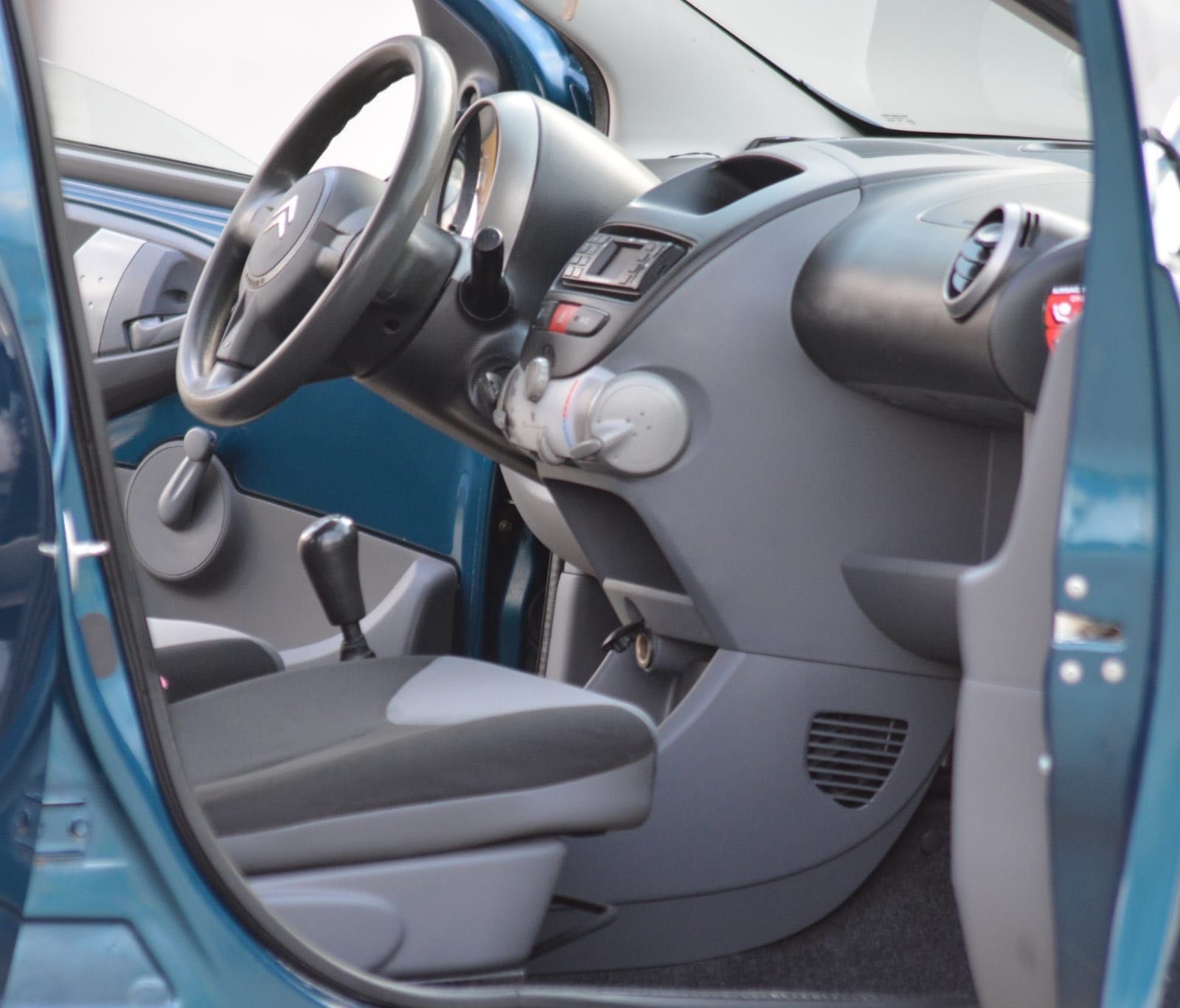 Vând Citroën C1,
