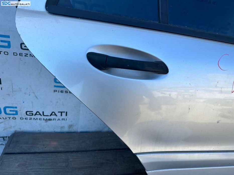 Usa Usi Portiera Portiere Dreapta Spate cu Inceput de Rugina Mercedes Clasa C Class W203 Berlina Sedan 2001 - 2007 [X3397]