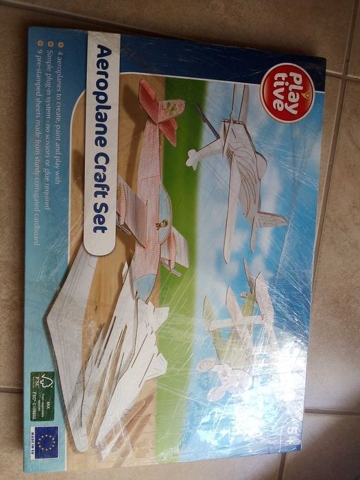 Комплект за моделиране самолет