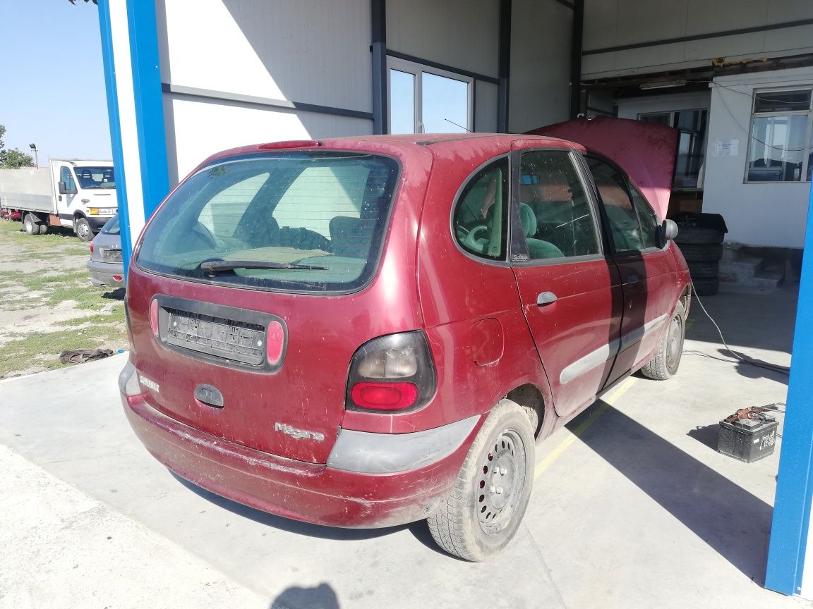 Renault Scenic 1.6 90к.с