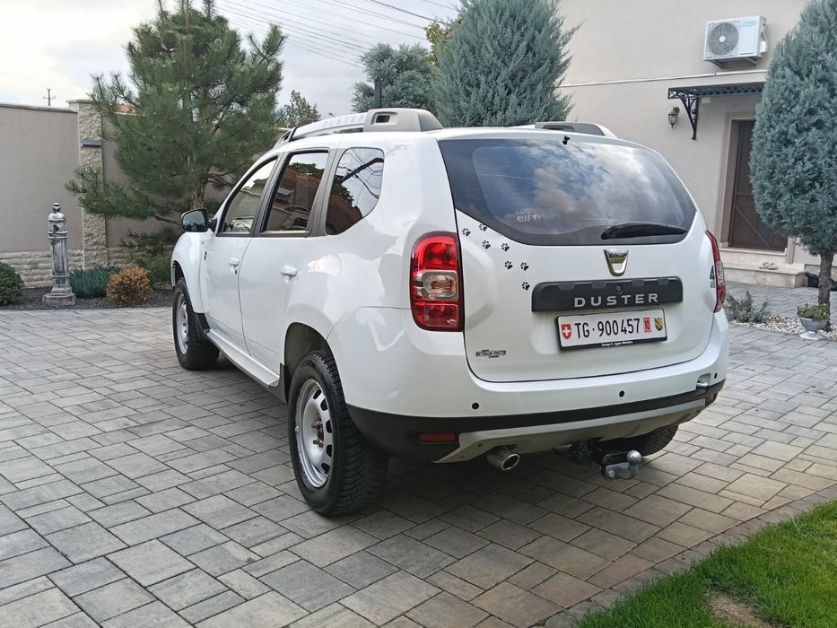 Dacia Duster Laureate 2017 1.2 TCe 4x4 Navi, Clima,Facelift