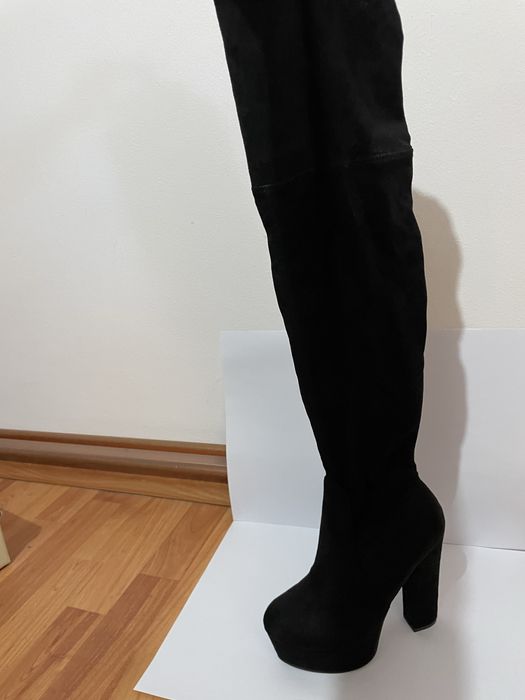 Cizme inalte cu platforma si toc gros