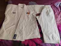 Vând Kimono Karate