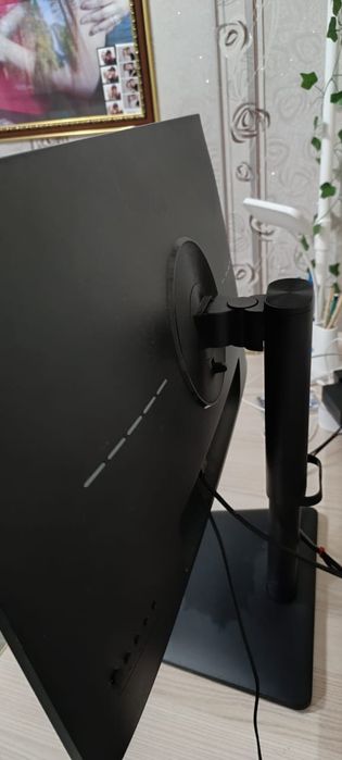 Монитор почти новый ещё впленке