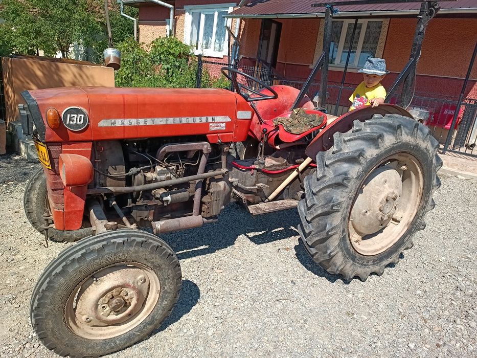 Tractor Mase Ferguson 130