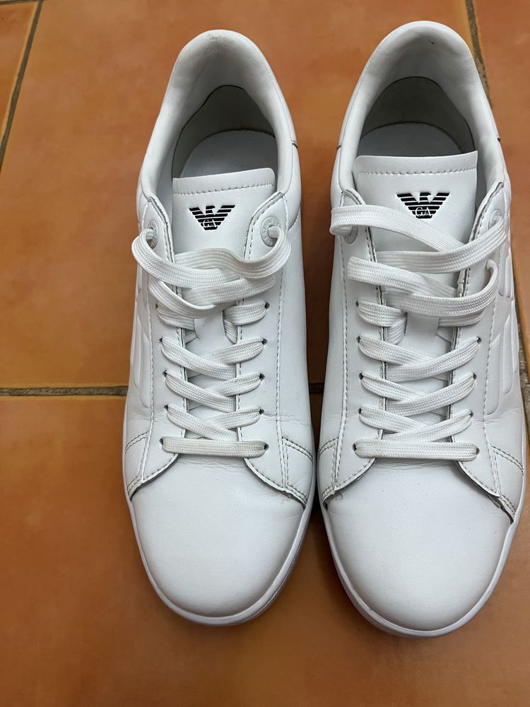 Vand pantofi EA 7 albi