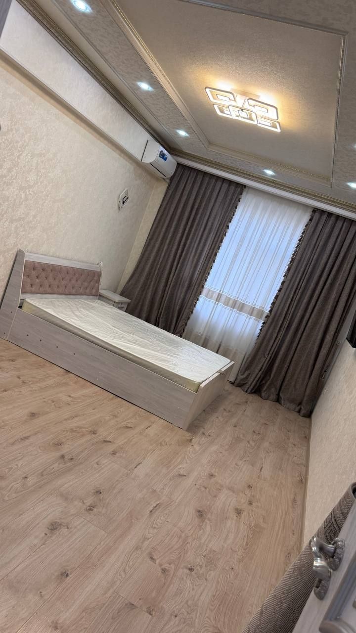 Yunsabod 11 kvartal qizlaga