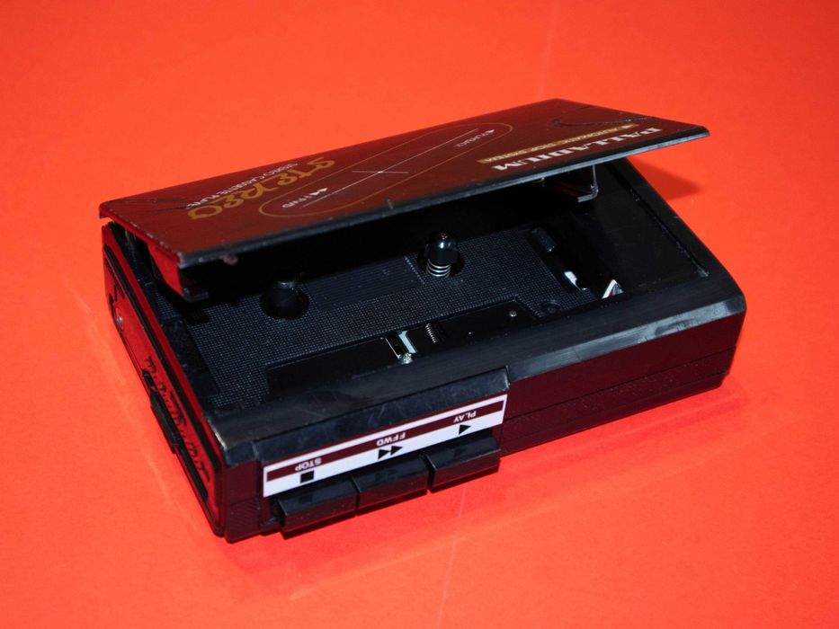 PALLADIUM Stereo Walkman 1970 ретро касетофон работещ