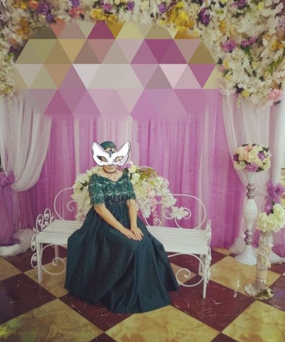 Платье праздничное