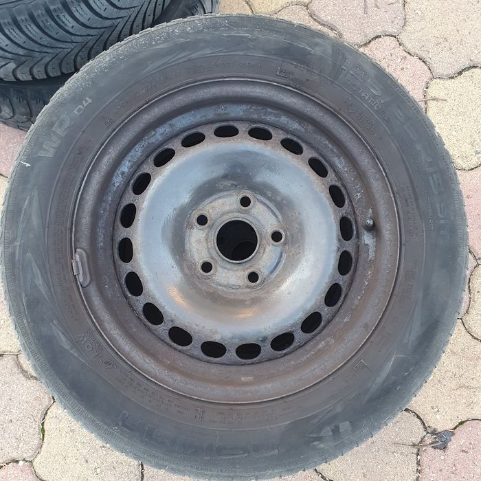 Anvelope cu jante Nokian iarna M+S 195/65/15 cauciucuri