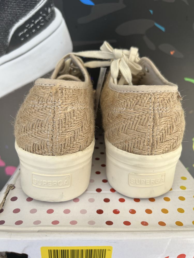 Летни кецове на платформа Superga
