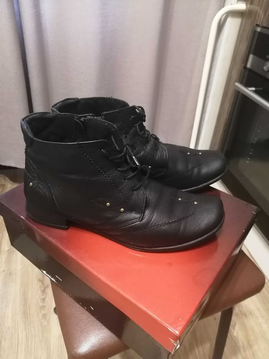 Турецкие кожанные ботинки, в хорошем состоянии.