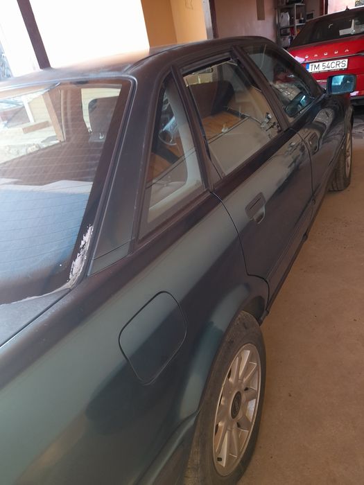 Audi 80 anu 1994