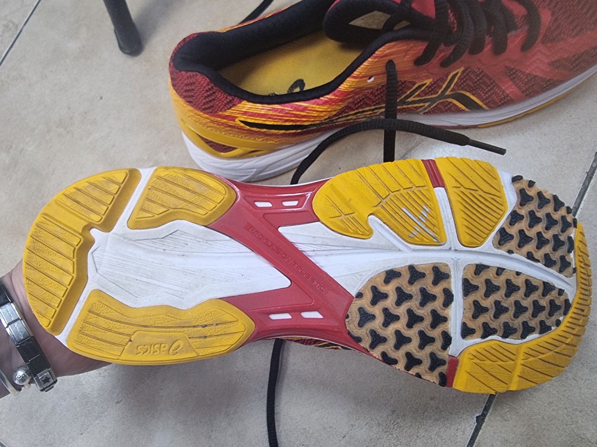 Asics -Gel DS trainer  22 мъжки маратонки  номер 40.5