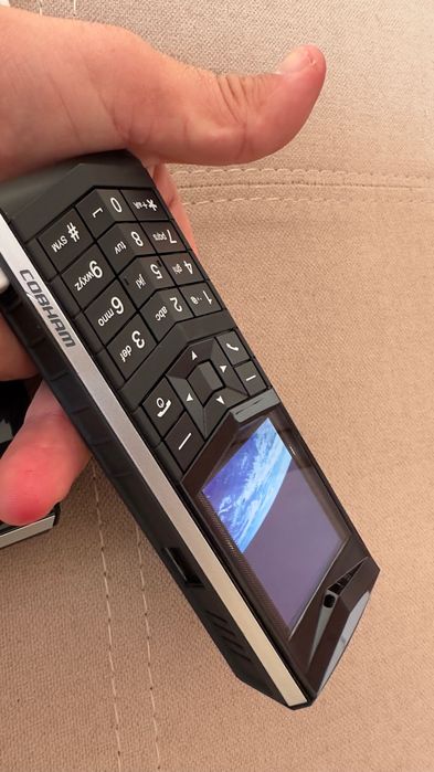 Telefon wireless Cobham SAILOR IP, inclusiv suport (403670B-00500)