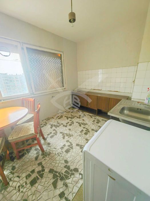 Продава се Двустаен апартамент в Пловдив, Изгрев - 60 кв.м за 767 €/кв.м - Снимка #2