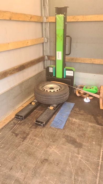 Vand Frendix Innolift  (lift autoutilitara), lift autonom,self loading