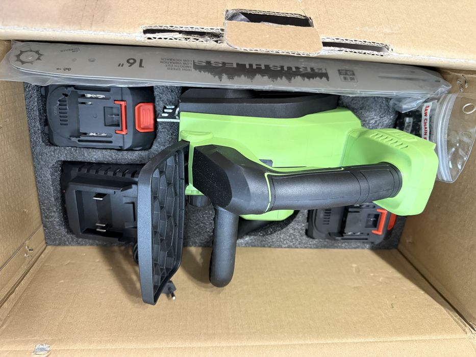 Акумулаторна резачка за дърва