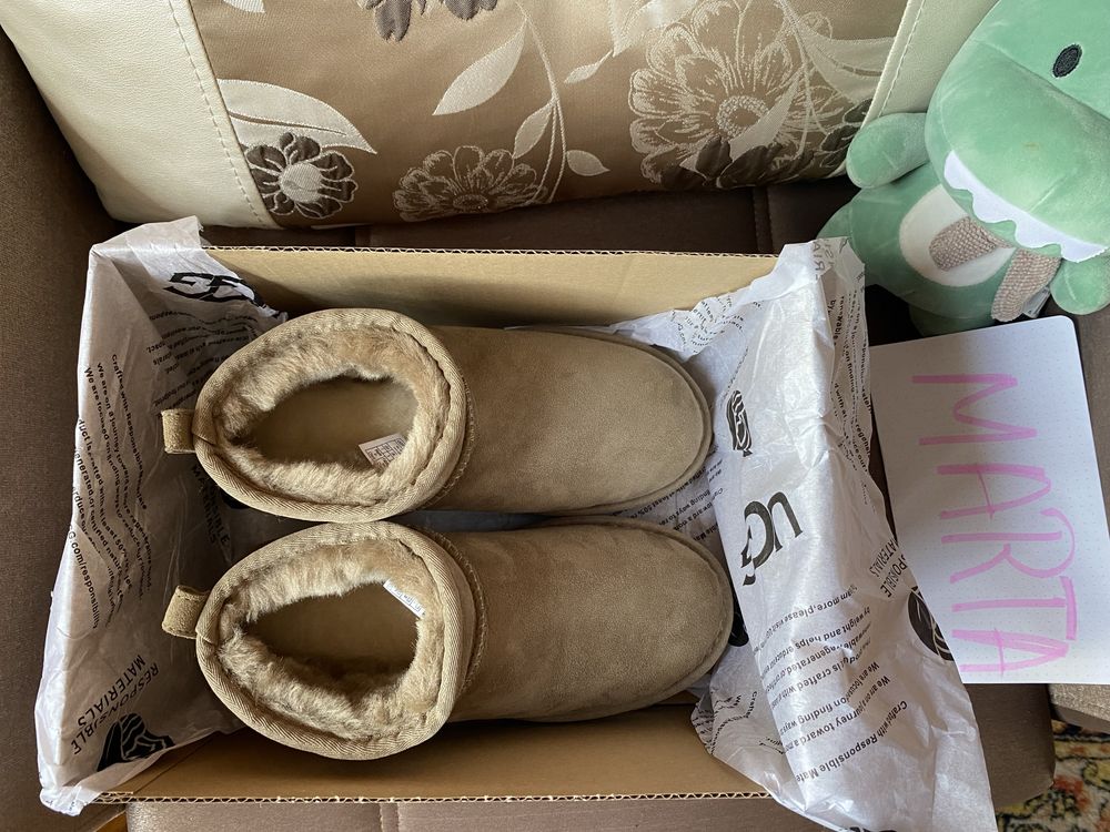 UGG mini platforma