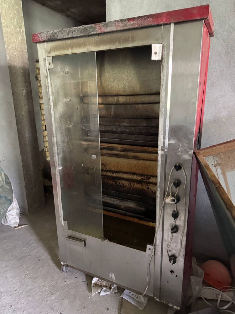 Grill aparat