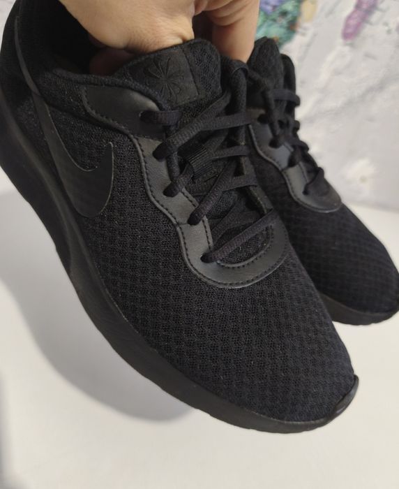 Incaltaminte Nike 41 (26cm). Impecabil