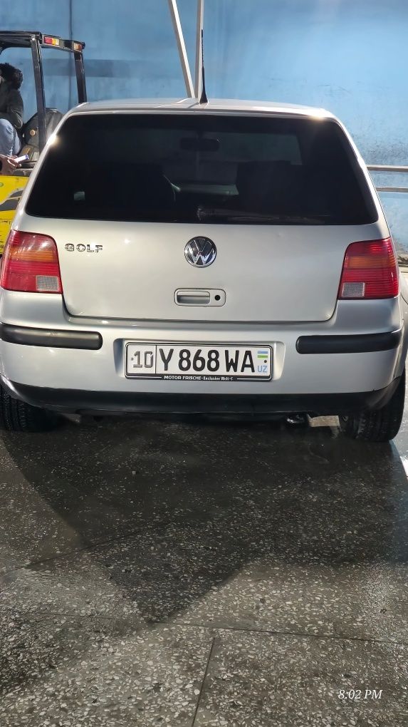 Срочно продаётся автомобиль Volkswagen Golf