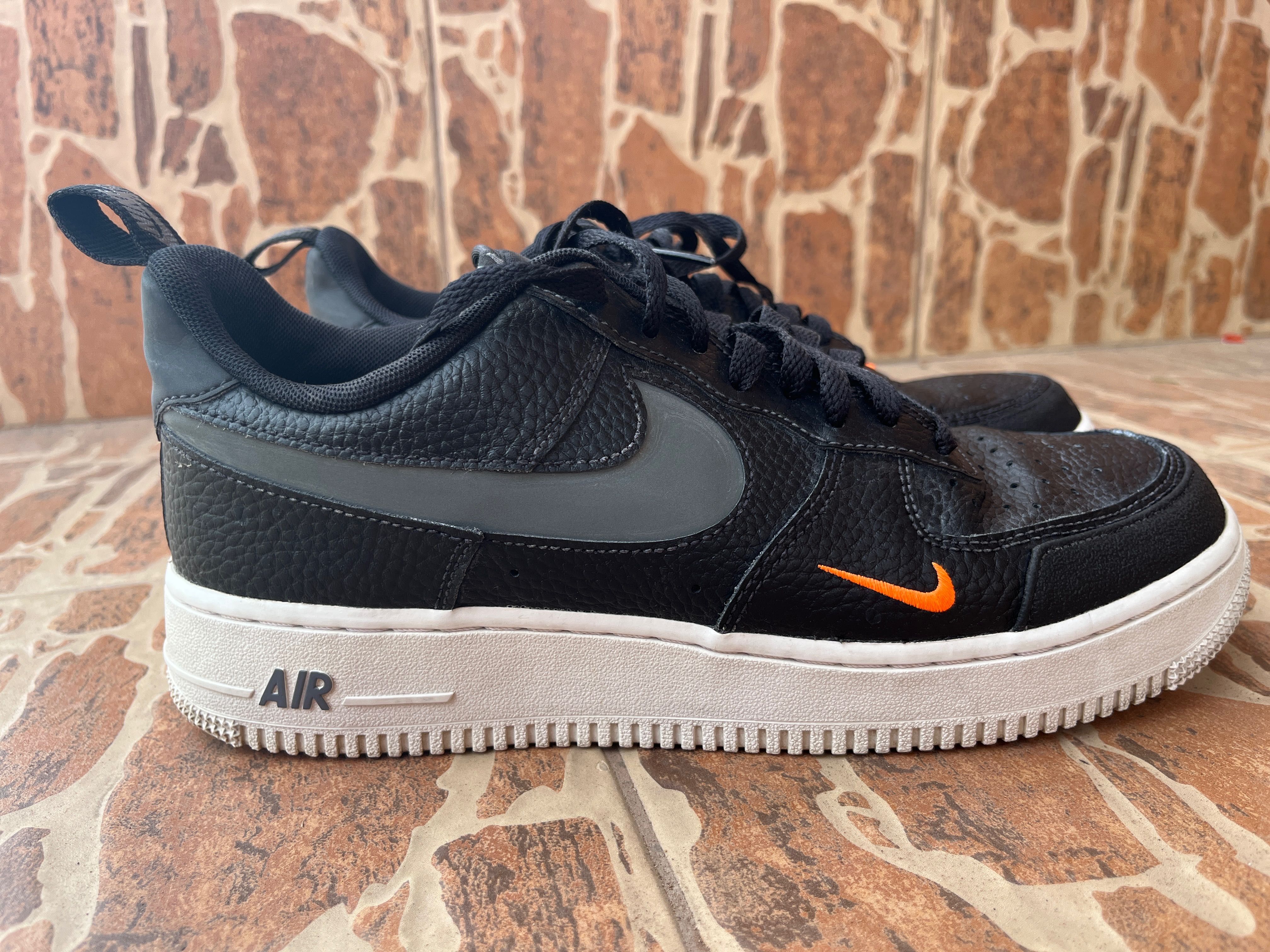 Adidași nike air force 1