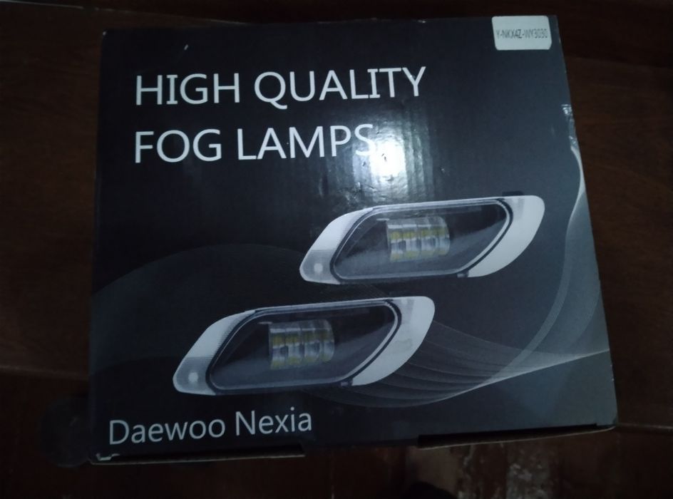 Продается противотуманные фары и глаткие стекла на фары нексия 1