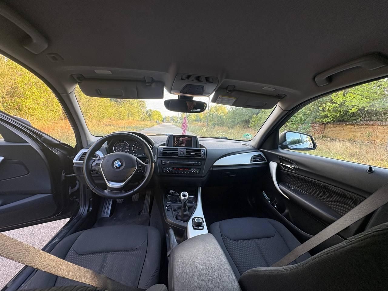 BMW  118 d 2013година
