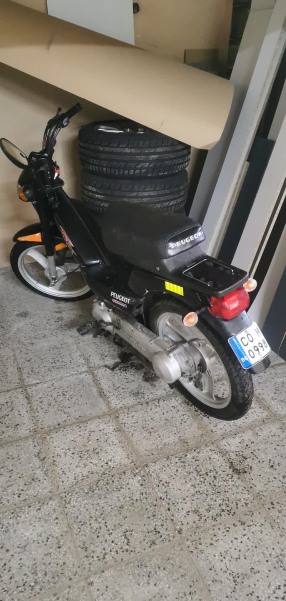 Peugeot fox 50k.