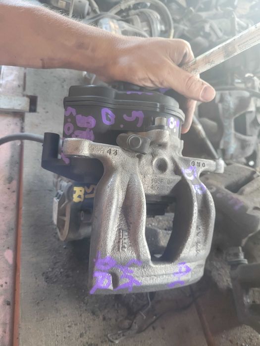 Etrier spate Audi A6 A& C8 4k 5.0 TDI