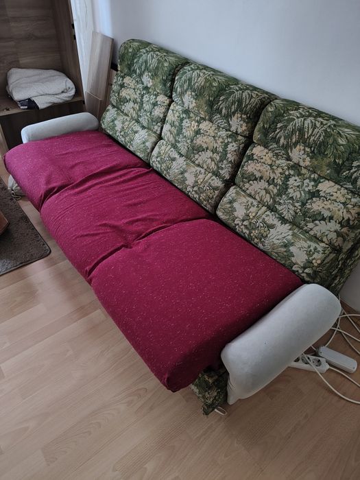 Gratis - corp mobilier și canapea