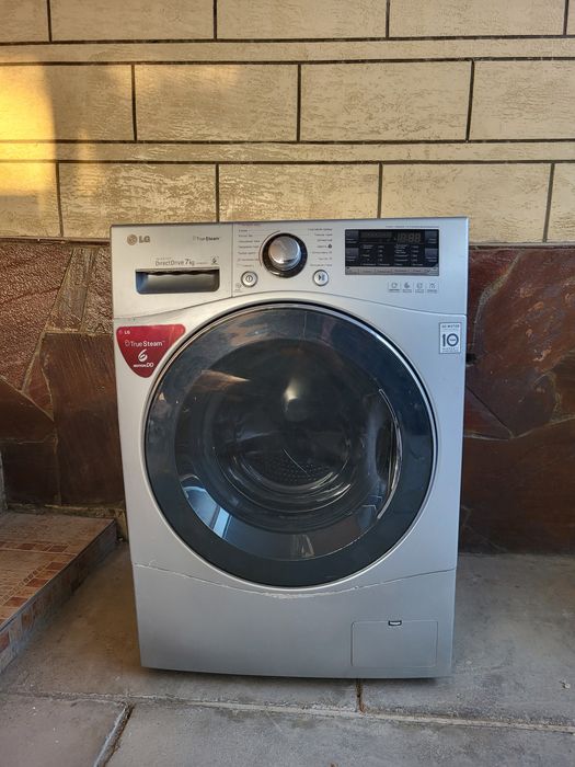 Стиральная  Лж 7 кг автомат