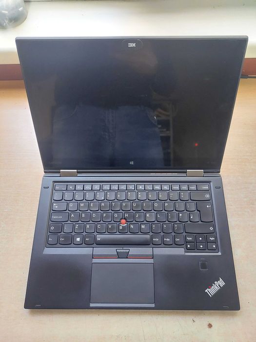Lenovo ThinkPad X1 Yoga 1st Gen 2-in-1 convertible