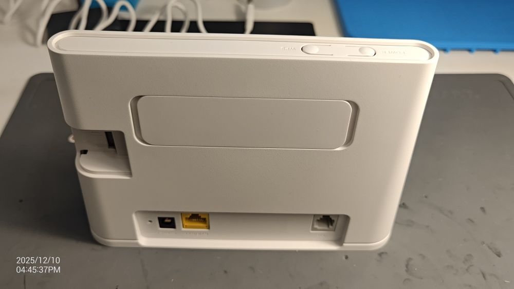 Rutar cu sim, Huawei B311s-220, deblocat pe orice retea