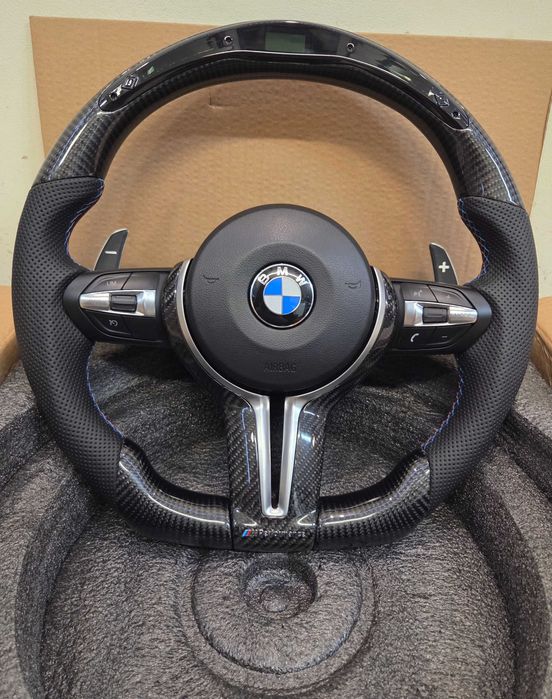 Карбонов волан с дисплей за БМВ Ф30 Ф31 Ф34 Ф32 BMW F30 F31 F32 F34