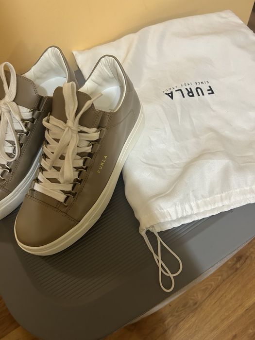 Furla кецове естествена кожа