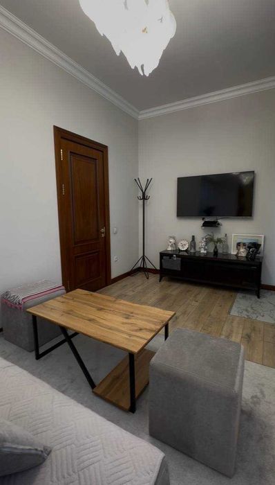 Угловой ховли, 6 соток, мулжал метро. Шахристан, фасад 33×18